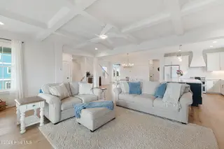 855 Cannonsgate Drive, Newport, NC 28570 – photo 6: Living room