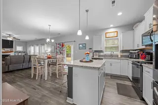 258 Independence Boulevard, Newport, NC 28570 – photo 10: 37-web-or-mls-DSC_8461