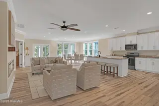 3506 E Oak Island Drive, Oak Island, NC 28465 – photo 12: 3506 E Oak Island Dr (12)