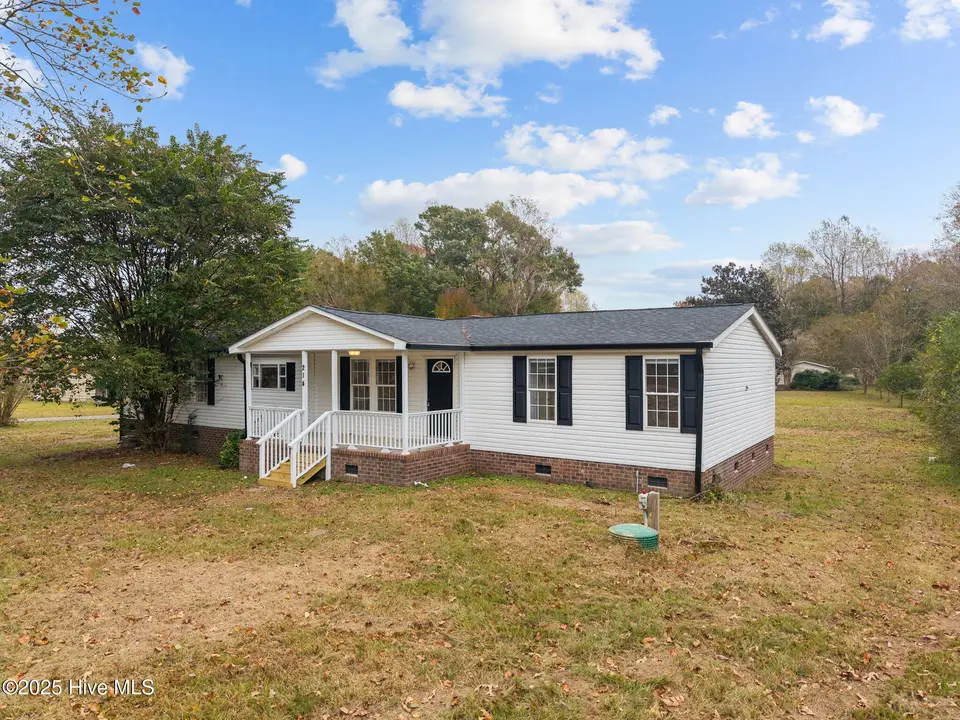 214 Jenkins Road, Jacksonville, NC 28540 — 4-bedroom manufactured home in Heritage Fields, Jacksonville, NC, photo 1 of 44: 31-web-or-mls-214 Jenkins Rd. 80