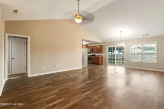 207 Seville Street, Jacksonville, NC 28546 — 3-bedroom home in Carolina Plantations, Jacksonville, NC, photo 10 of 35: 207SevilleSt-9