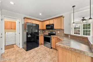 106 Deer Trail Lane, Carthage, NC 28327 — 3-bedroom manufactured home, Carthage, NC, photo 23 of 48: 32-web-or-mls-IMG_9225
