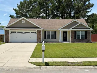 210 Jasmine Lane, Jacksonville, NC 28546 – photo 1: 210 Jasmine FoH