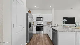 1040 Bayard Wootten Way, New Bern, NC 28562 – photo 6: 66-custom-DSC_5107
