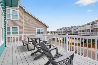 17 Sandpiper Drive, Ocean Isle Beach, NC 28469 — 5-bedroom home in Island Park, Ocean Isle Beach, NC, photo 12 of 54: Kahunaphoto.com-00157