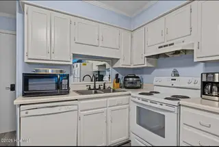 301 Commerce Way 301, Atlantic Beach, NC 28512 – photo 8: 7C67F1F1-CDCC-4575-ADBB-040C84A9A84B
