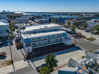 40 N Lumina Avenue 101, Wrightsville Beach, NC 28480 – photo 4: 005_dji_20251112134504_0361_d_copy_67