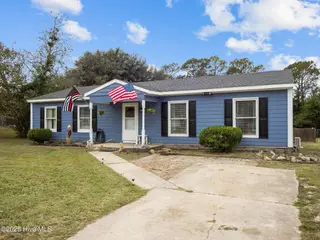 87 Crown Point Road, Hubert, NC 28539 – photo 2: Front