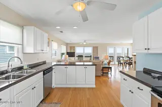 877 Ocean Boulevard W, Holden Beach, NC 28462 – photo 20: 15-www.kahunaphoto.com-00272KDP00272