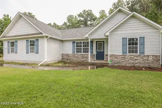 876 Old Folkstone Road, Sneads Ferry, NC 28460 – photo 5: 876 Old Folkstone-07