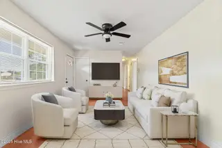 206 Cathay Road, Wilmington, NC 28412 – photo 8: 42-web-or-mls-811A4052_Final