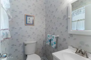 109 NE 17th Street, Oak Island, NC 28465 – photo 17: 5-web-or-mls-BTS00667 - Copy