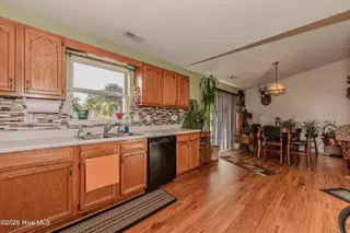 319 Riggs Road, Hubert, NC 28539 – photo 21: Kitchen