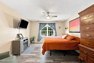 3703 Elizabeth Avenue, New Bern, NC 28562 – photo 19: 13-web-or-mls-0C0A8738_with_tv_edit
