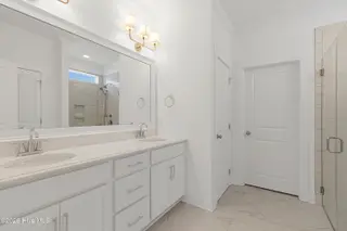 212 Windswept Lane, Beaufort, NC 28516 – photo 11: Primary Bathroom (2)