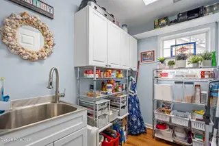 117 Lighthouse Drive, Carolina Beach, NC 28428 – photo 21: 14-web-or-mls-DSC05352