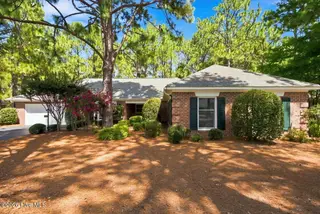 51 King Street, Southern Pines, NC 28387 — 2-bedroom home in Middleton Place, Southern Pines, NC, photo 3 of 18: 04-4_51 King St., Soouthern Pines, NC 28