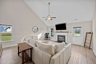640 Aria Lane, Hubert, NC 28539 – photo 18: 18_living room
