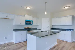 717 Jasmine Lane, Jacksonville, NC 28546 – photo 10: 717 Jasmine Ln - Interiors - Edited_9