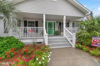 5874 Lake Joel Drive SW, Ocean Isle Beach, NC 28469 — 3-bedroom home in Crownstream, Ocean Isle Beach, NC, photo 2 of 47: 5874LakeJoelDrSW - 7
