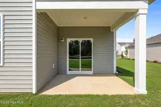 2014 Minnette Circle, New Bern, NC 28562 – photo 23: 9-web-or-mls-DSC_1131