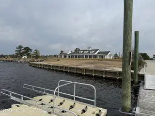 2072 91 Royal Pines Drive, New Bern, NC 28560 – photo 23: Kayak and Paddle Board Launch