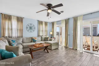 508 W Beach Drive, Oak Island, NC 28465 – photo 15: Great room