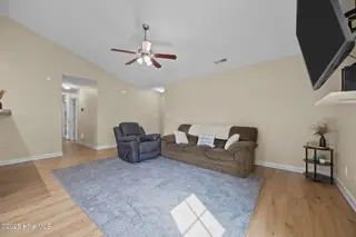 314 Jasmine Lane, Jacksonville, NC 28546 – photo 10: 6-web-or-mls-314 Jasmine Ln 9