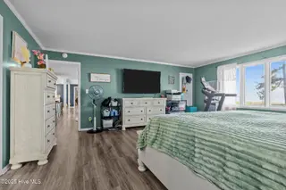 124 Oakleaf Drive, Pine Knoll Shores, NC 28512 – photo 24: 29-web-or-mls-1S3A3512