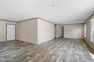 490 Orchard Lane SE, Bolivia, NC 28422 — 3-bedroom manufactured home in Vineyard Plantation, Bolivia, NC, photo 16 of 27: Bonus Area