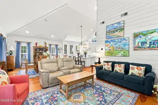 109 Broad Street, Beaufort, NC 28516 – photo 7: Great room