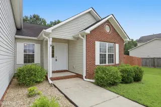303 Brunswick Drive, Jacksonville, NC 28546 – photo 3