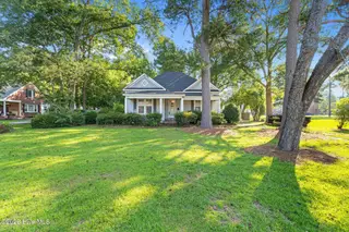 612 W Main Street, Mount Olive, NC 28365 – photo 1: 5T5A1002