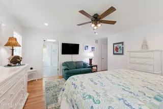 415 Hillcrest Drive, Morehead City, NC 28557 – photo 15: First Floor Primary suite