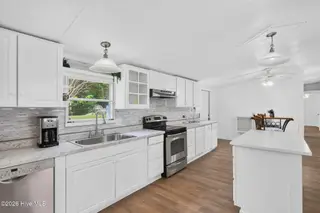 1199 Zack Street SE, Bolivia, NC 28422 — 4-bedroom manufactured home in Sandy Branch Retreat, Bolivia, NC, photo 11 of 44