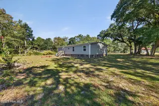 202/234 Sloop Point Road, Hampstead, NC 28443 — 4-bedroom manufactured home, Hampstead, NC, photo 10 of 55: 202SloopPointRoad-9