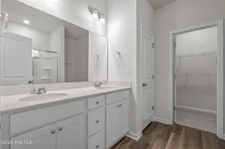 806 Palm Frond Way NW, Calabash, NC 28467 – photo 16: primary sink and vanity