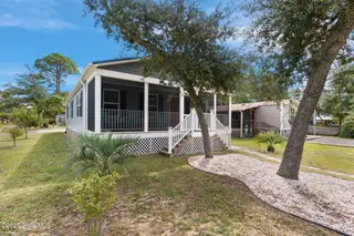 138 NE 74th Street, Oak Island, NC 28465 — 3-bedroom home, Oak Island, NC, photo 5 of 44
