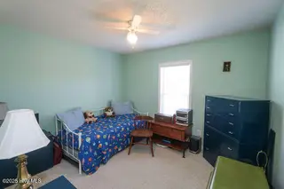 4007 E Oak Island Drive, Oak Island, NC 28465 – photo 14: 4007 E Oak Island Dr Oak-small-018-017-B