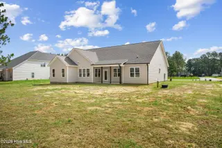 117 N Rabbit Run Drive, Smithfield, NC 27577 – photo 4: 08-117 N Rabbit Run Dr-8