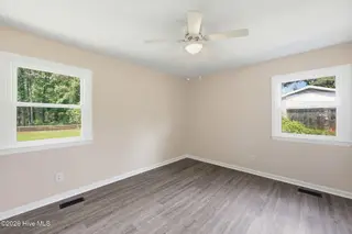 1040 Broad Creek Road, New Bern, NC 28560 – photo 14: 19-web-or-mls-0C0A7756