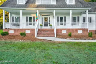 6728 Windchase Drive, Rocky Mount, NC 27803 — 4-bedroom home in Windchase, Rocky Mount, NC, photo 2 of 64: 004-6728WindchaseDrive-RockyMount-NC-278