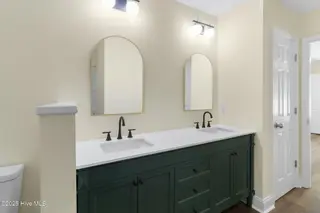 931 W Connecticut Avenue, Southern Pines, NC 28387 – photo 17: 21-web-or-mls-IMG_8526