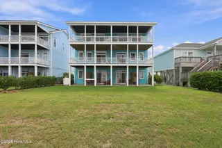 105 Winston Avenue Unit A & B, Atlantic Beach, NC 28512 – photo 4: 4-web-or-mls-105 Winston 004