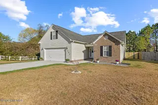 202 Brunswick Drive, Jacksonville, NC 28546 – photo 4: 425A0793