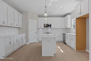 105 Pungo Lane 510, Aberdeen, NC 28315 – photo 19: 46-web-or-mls-IMG_6120