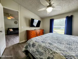 623 Sandy Bluff Drive SW, Supply, NC 28462 — 3-bedroom manufactured home in Sandy Bluff, Supply, NC, photo 9 of 26: Features Ceiling Fan and Walk-in Closet