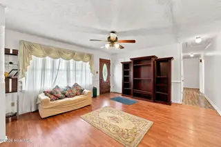 114 Wilbur Street, Tabor City, NC 28463 – photo 5: 6-web-or-mls-CZ9A6070