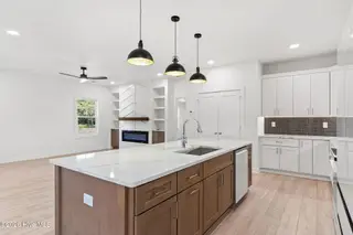 355 S Middleton Drive NW, Calabash, NC 28467 – photo 14: Tasteful Modern Look