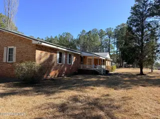 19 Wilkins Road, Belhaven, NC 27810 – photo 6: 05 Left Corner view